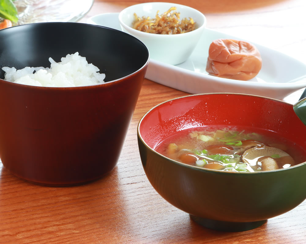 朝食